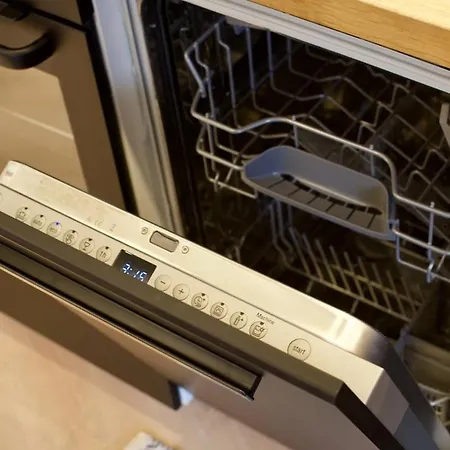 Sehr Gemuetlich Und Modern Appartement