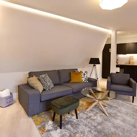 Sehr Gemuetlich Und Modern *